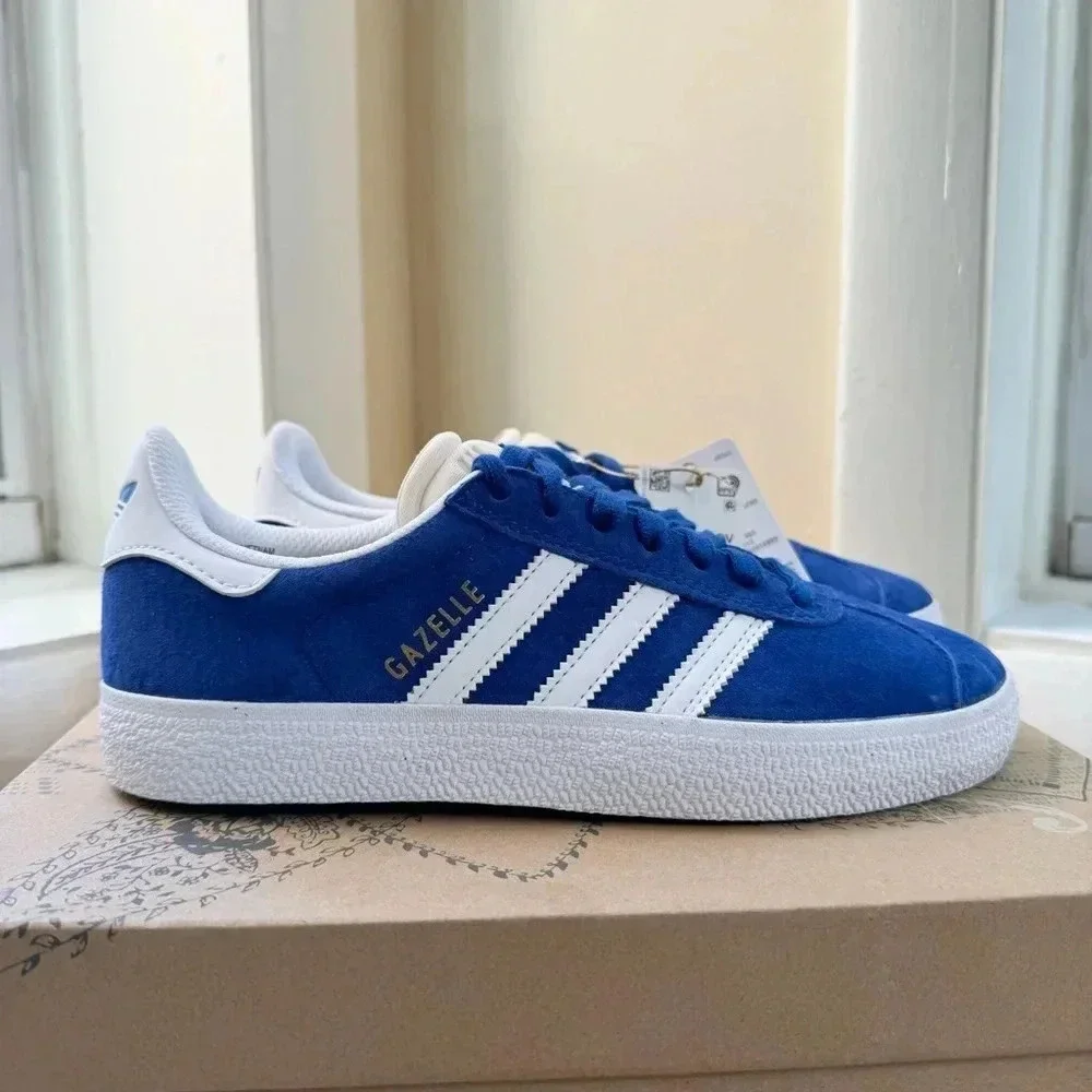 NWT Adidas Gazelle ADV Sneakers Womens 6.5 Royal Blue Cloud White - Picture 11 of 11